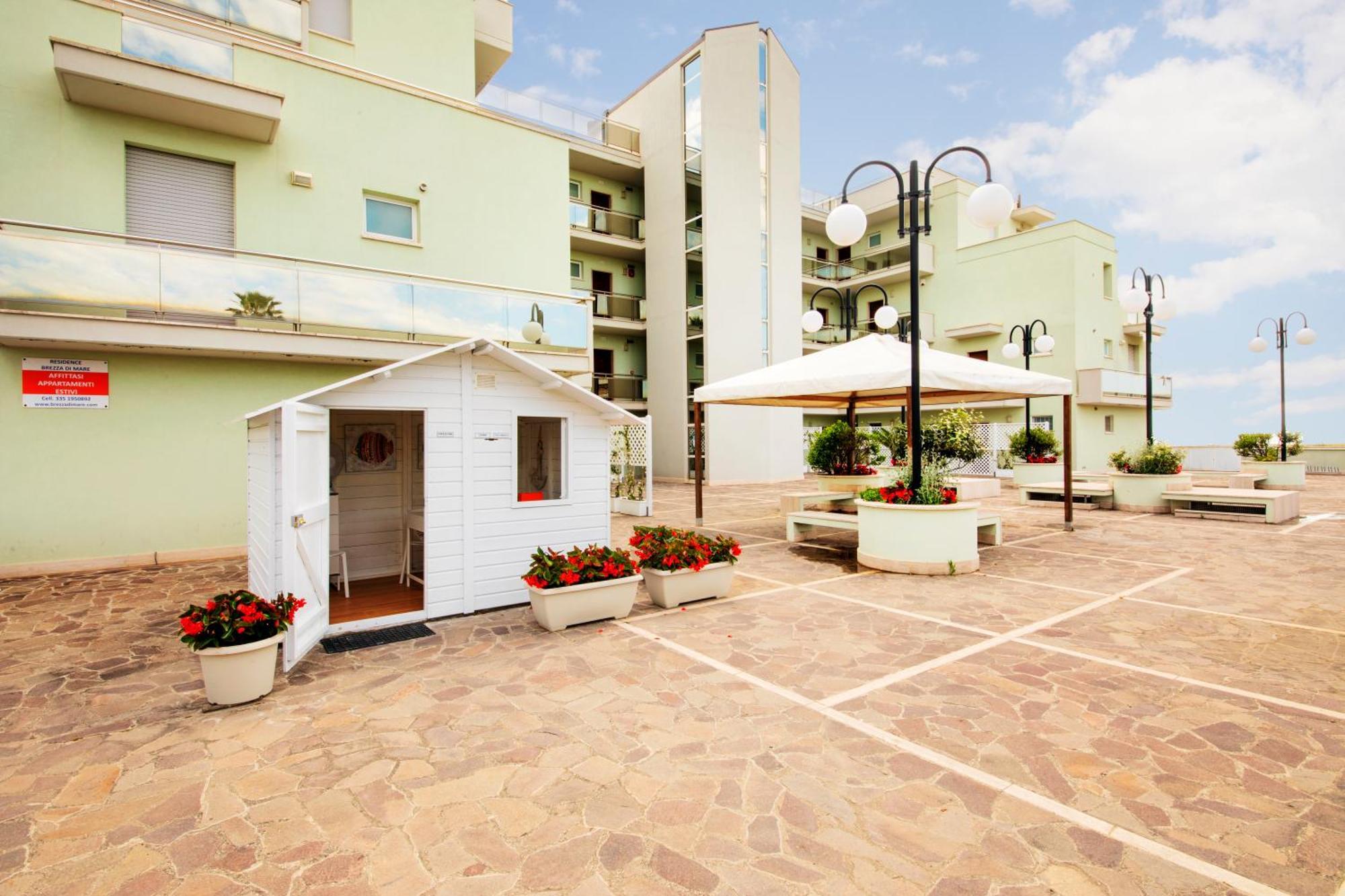 Residence Brezza Di Mare San Benedetto del Tronto Eksteriør bilde