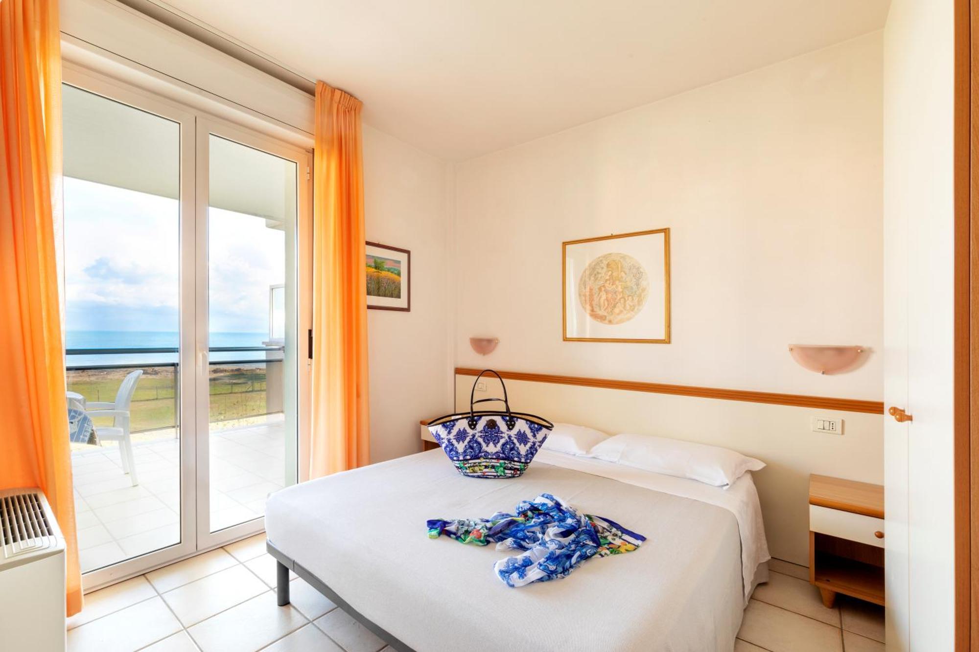 Residence Brezza Di Mare San Benedetto del Tronto Eksteriør bilde