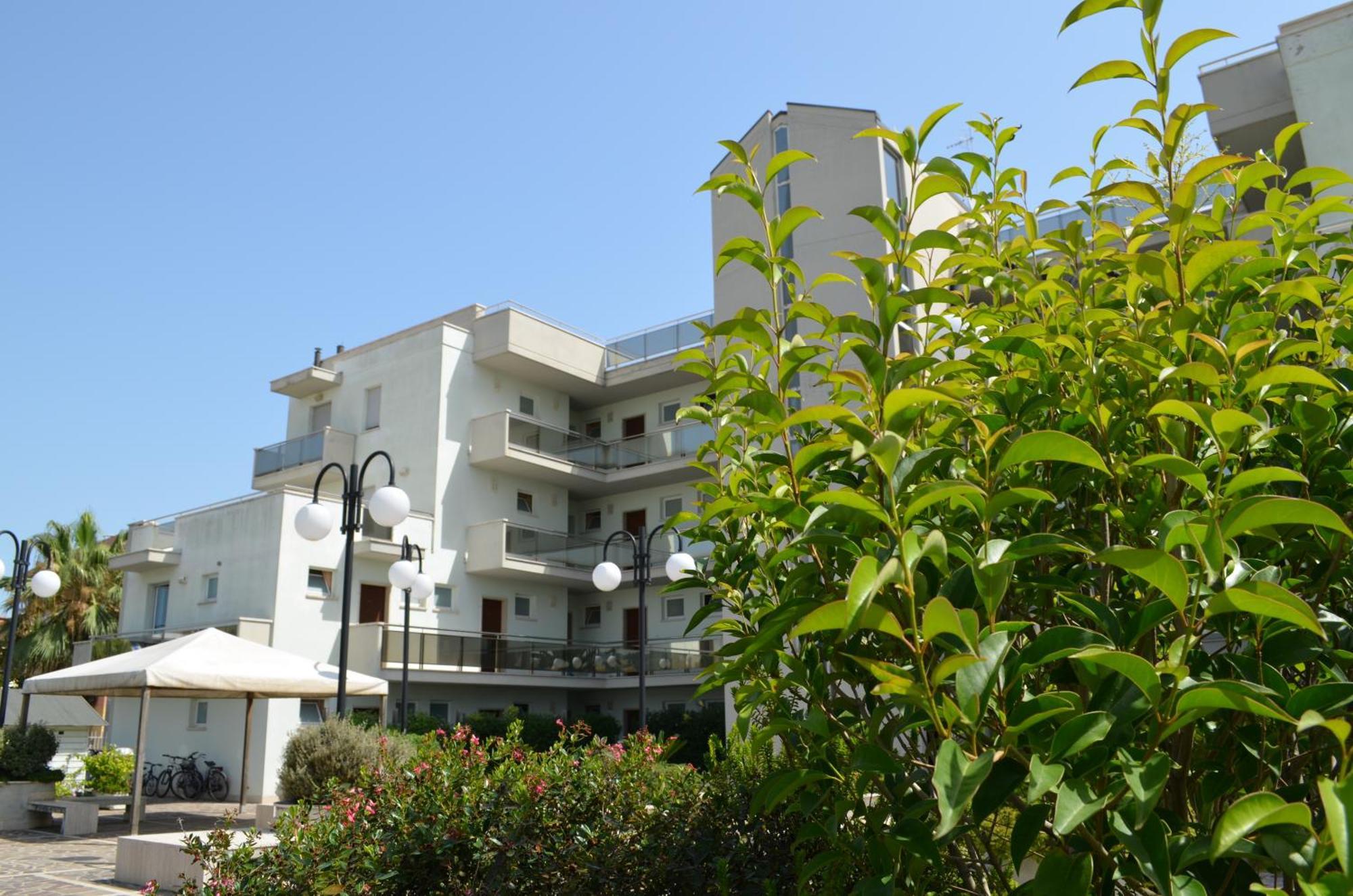 Residence Brezza Di Mare San Benedetto del Tronto Eksteriør bilde